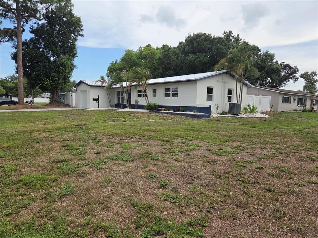 3066 66TH WAY N, ST PETERSBURG, FL 33710 — zdjęcie 4