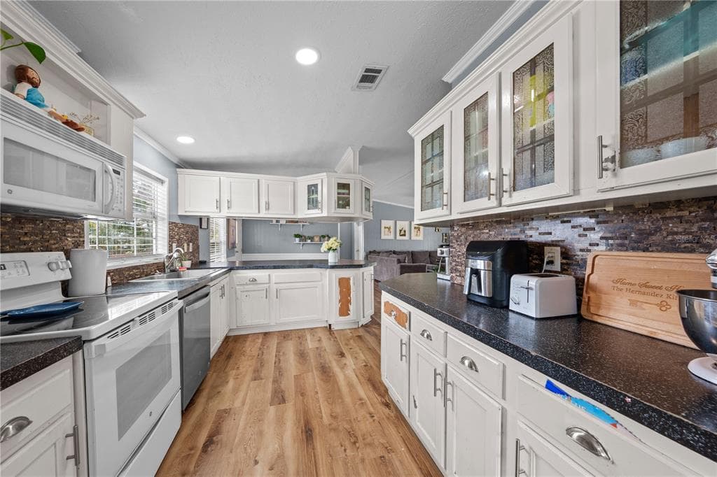 6411 WOODS STREET, ST CLOUD, FL 34771 — zdjęcie 4