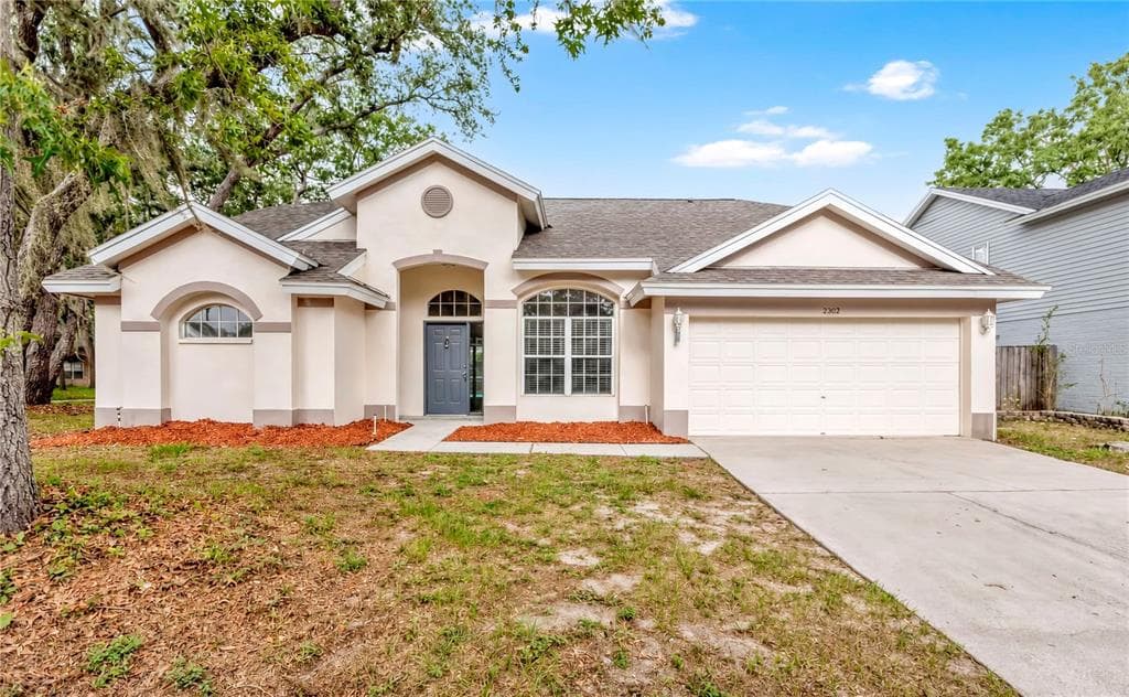 2302 LYNCREST COURT, VALRICO, FL 33596