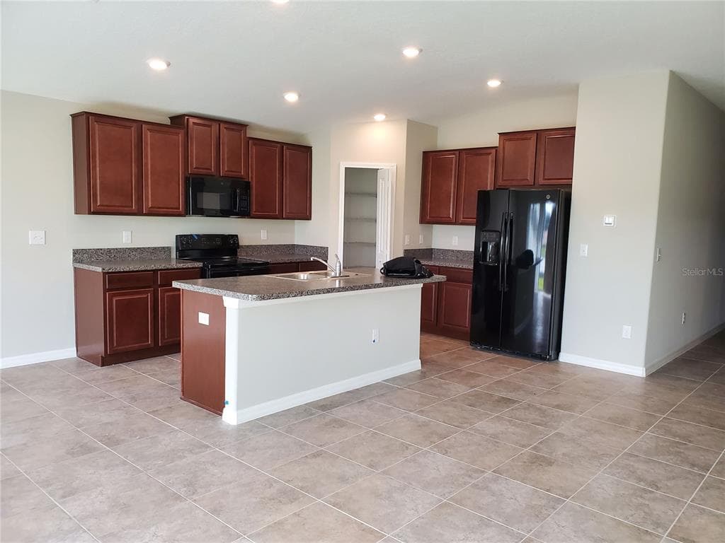 10117 BERRYESSA AVENUE, RIVERVIEW, FL 33569 — zdjęcie 2