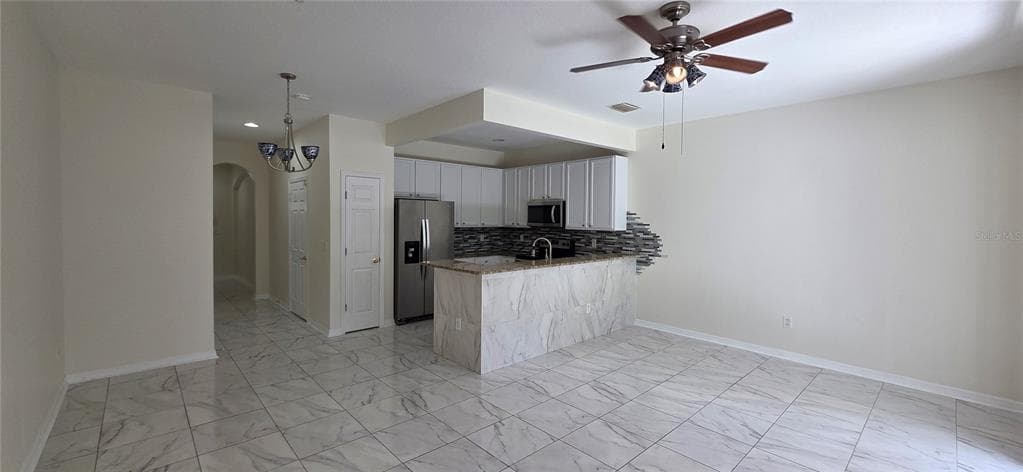2027 STRATHMILL DRIVE, CLEARWATER, FL 33755 — zdjęcie 3