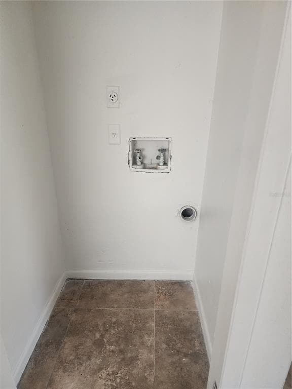 10020 N HYACINTH AVENUE, TAMPA, FL 33612 — zdjęcie 2