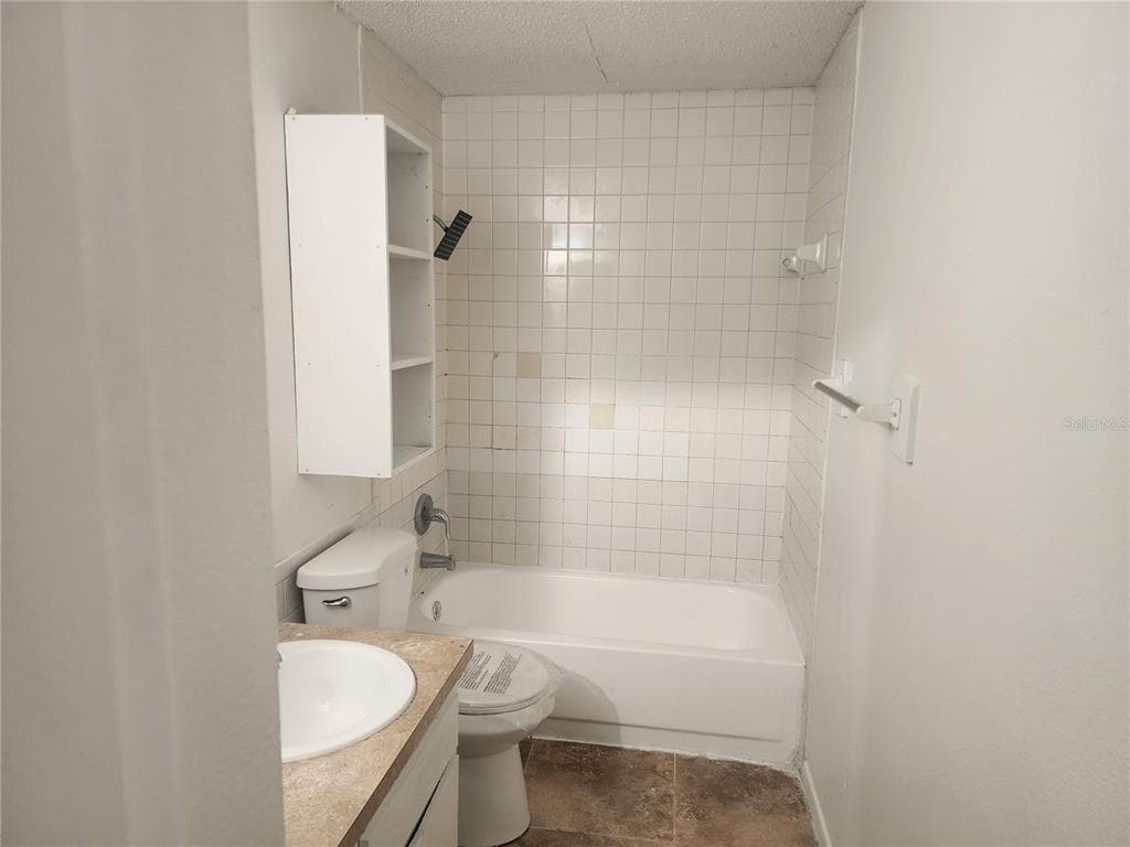 10020 N HYACINTH AVENUE, TAMPA, FL 33612 — zdjęcie 5