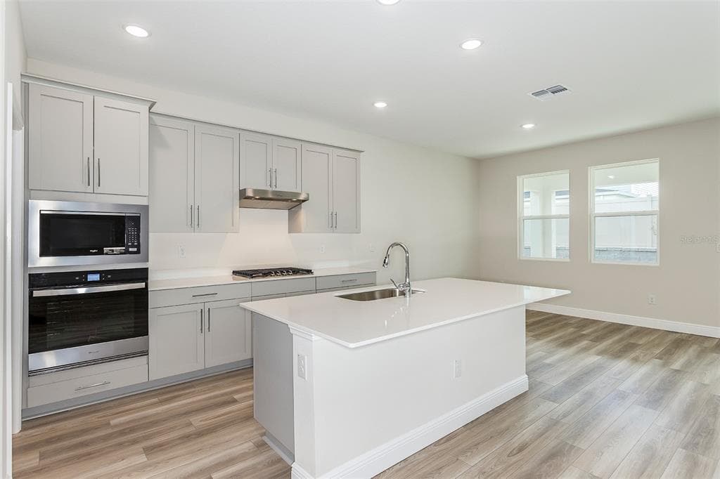 33437 TWILIGHT SEA PLACE, DADE CITY, FL 33525 — zdjęcie 2