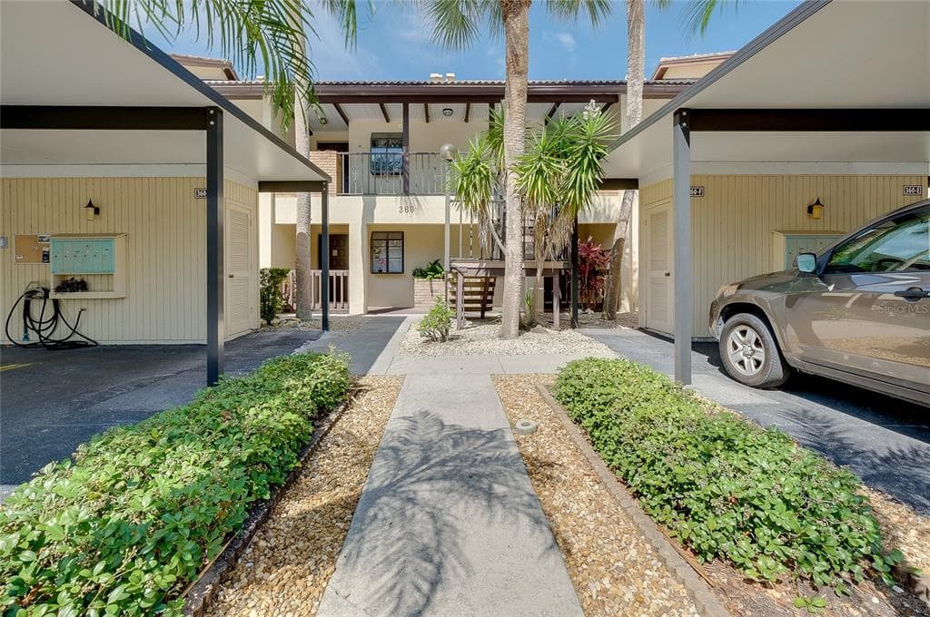 360 THREE LAKES LANE # E, VENICE, FL 34285