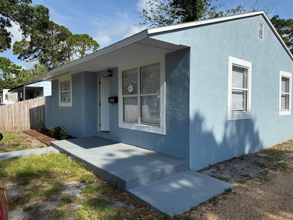 427 40TH AVENUE S, ST PETERSBURG, FL 33705 — zdjęcie 2
