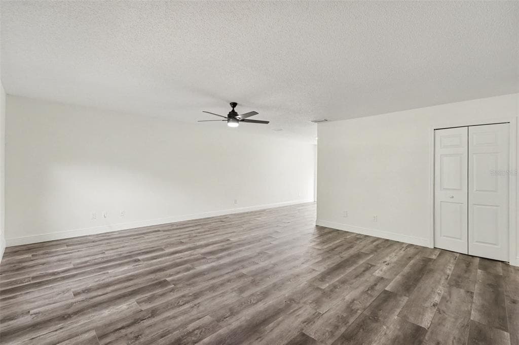 1916 HUDSON COURT, OLDSMAR, FL 34677 — zdjęcie 4