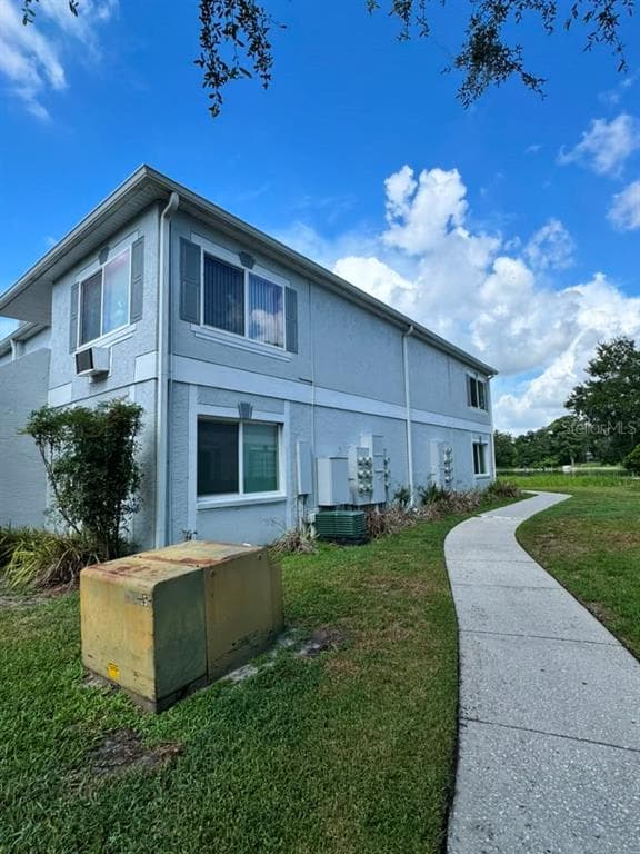 4140 DOLPHIN DRIVE, TAMPA, FL 33617 — zdjęcie 2