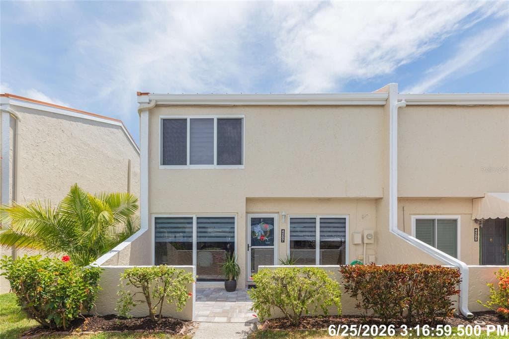 4207 FOGCUTTER COURT, TAMPA, FL 33615 — zdjęcie 2