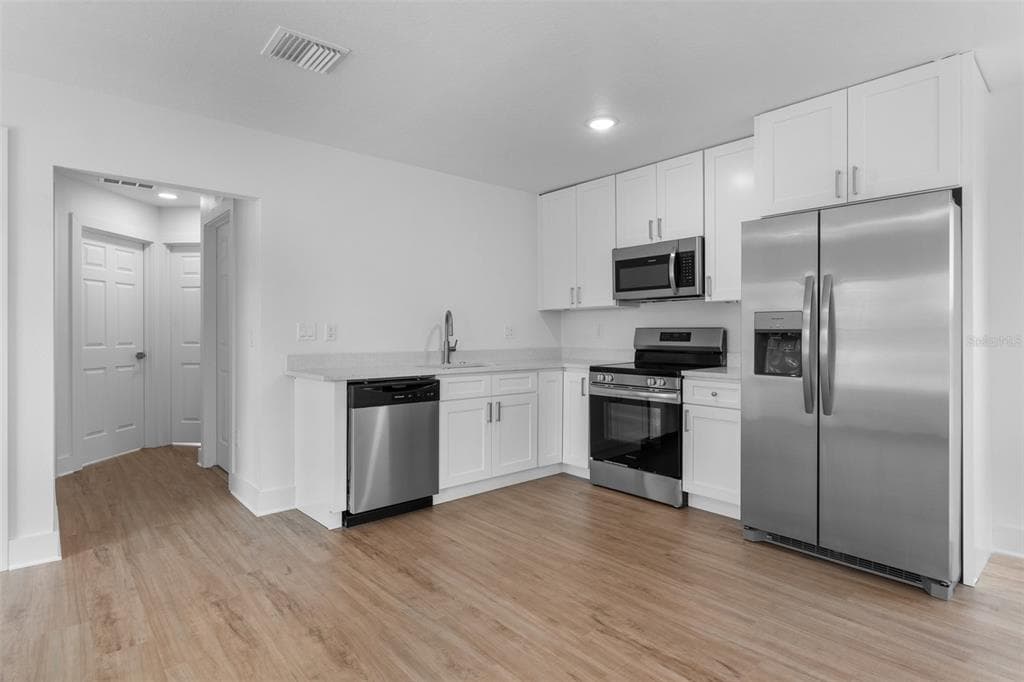 505 43RD STREET S # 505 1/2, ST PETERSBURG, FL 33711 — zdjęcie 5