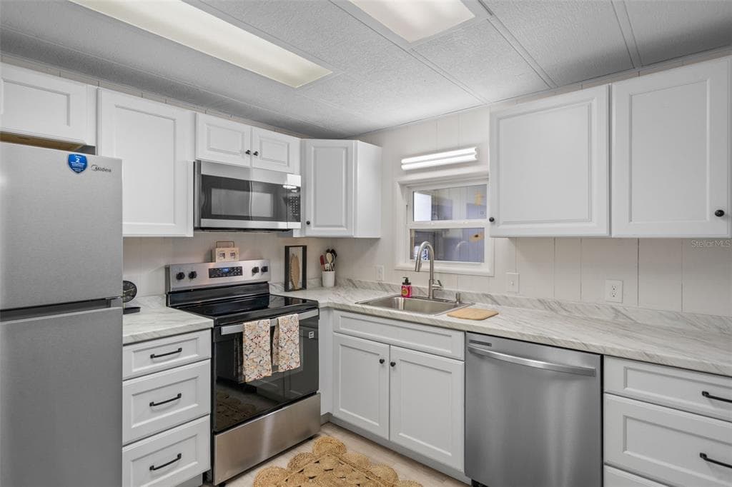 3450 OSAGE DRIVE, ZEPHYRHILLS, FL 33541 — zdjęcie 2