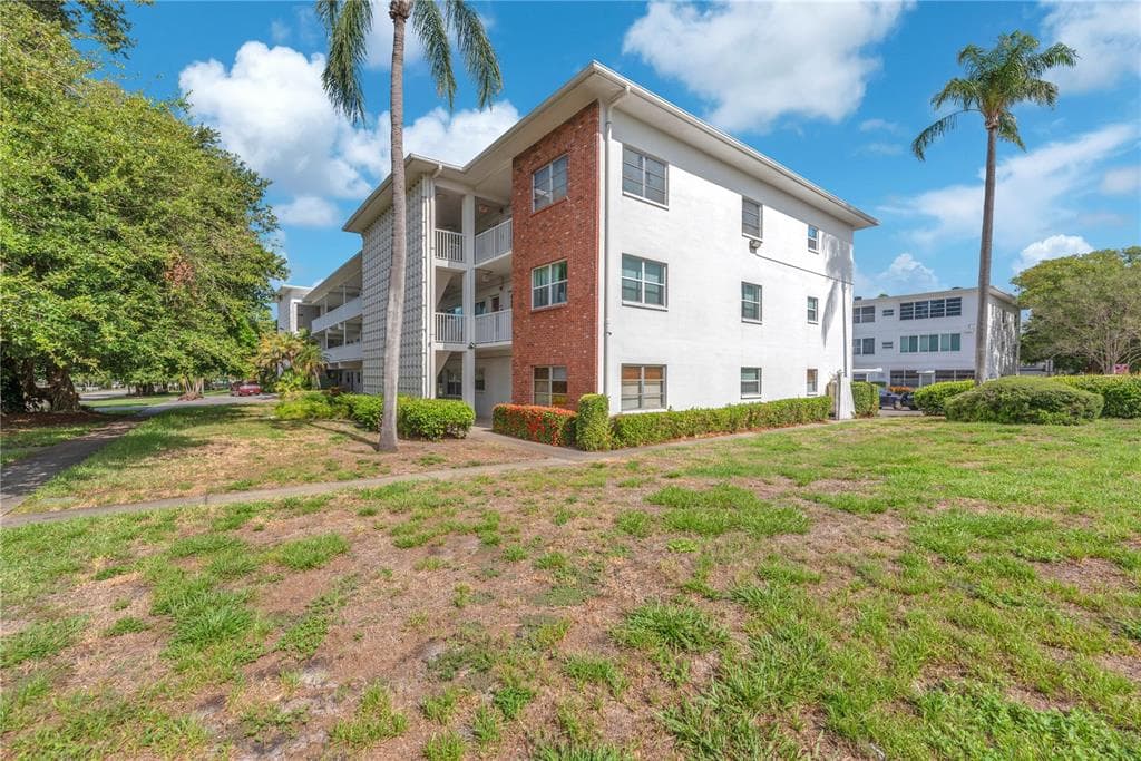 5155 9TH AVENUE N # 211, ST PETERSBURG, FL 33710
