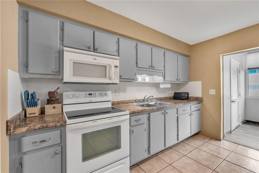 5155 9TH AVENUE N # 211, ST PETERSBURG, FL 33710 — zdjęcie 4
