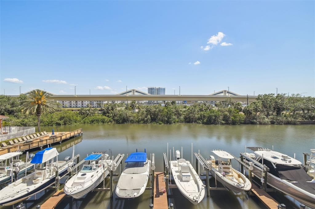 5000 CULBREATH KEY WAY # 8-205, TAMPA, FL 33611