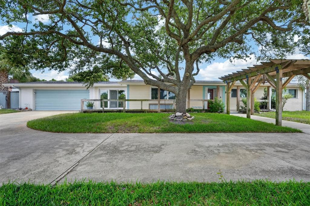 2071 S PENINSULA DRIVE, DAYTONA BEACH, FL 32118