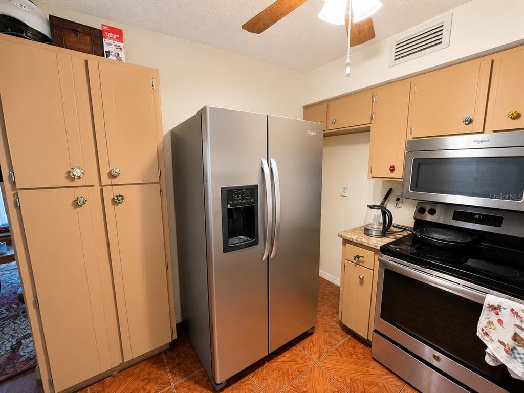 6834 GREENWICH AVENUE, NEW PORT RICHEY, FL 34653 — zdjęcie 5