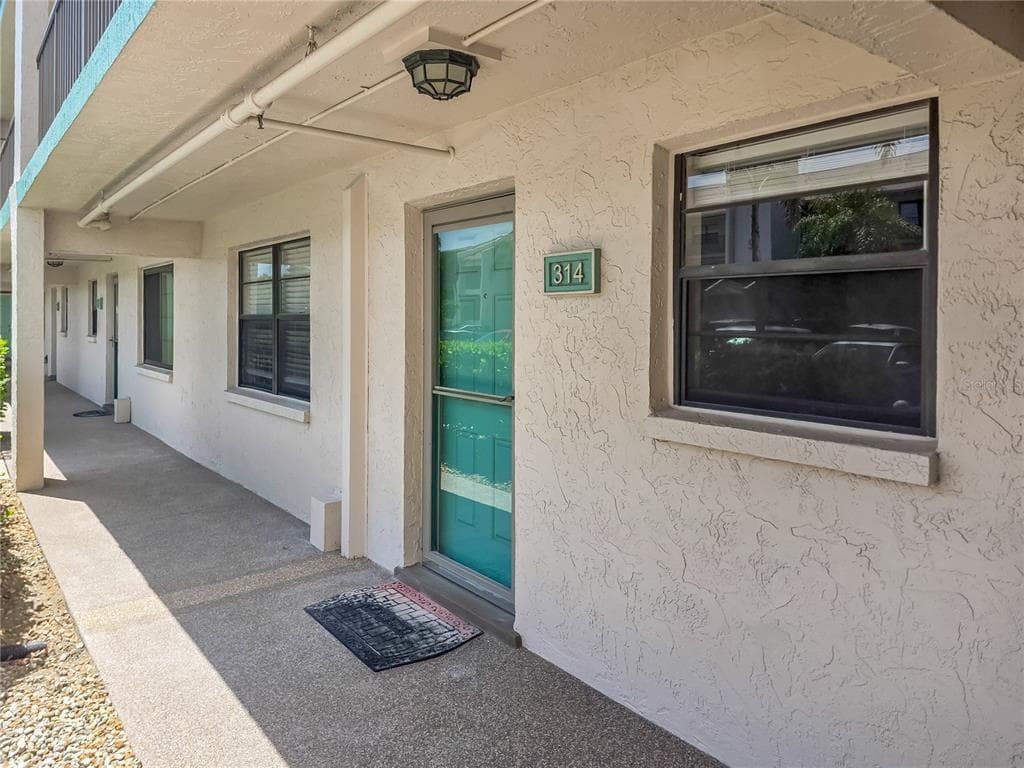 175 KINGS HIGHWAY # Bldg 3 UNIT 314, PUNTA GORDA, FL 33983 — zdjęcie 3