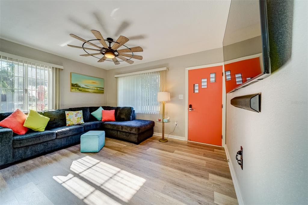 10802 MOHAWK ROAD, ST PETERSBURG, FL 33708 — zdjęcie 3