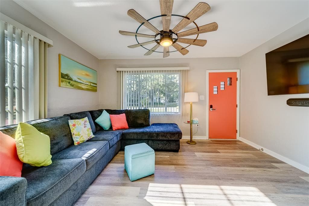 10802 MOHAWK ROAD, ST PETERSBURG, FL 33708 — zdjęcie 4