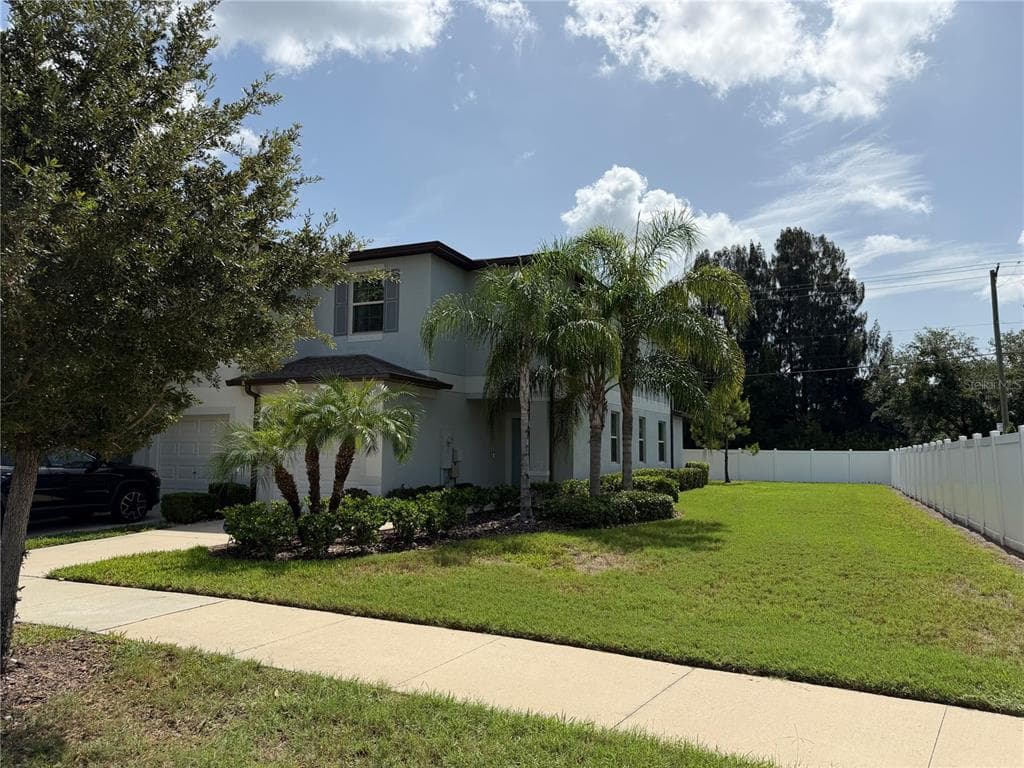 4503 GLOBE THISTLE DRIVE, TAMPA, FL 33619 — zdjęcie 2