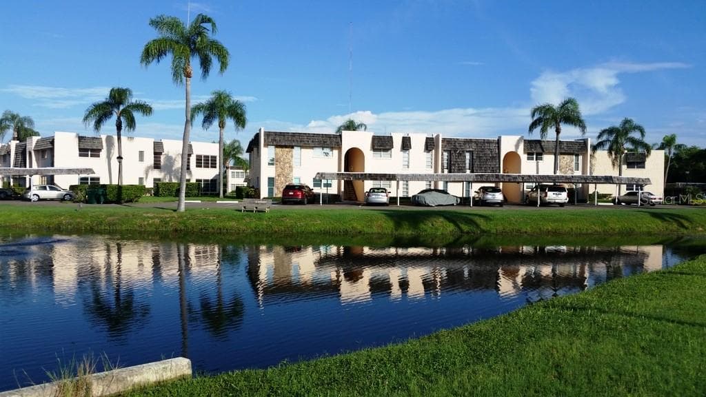 114 FERNWOOD CIRCLE # 114, SEMINOLE, FL 33777 — zdjęcie 2