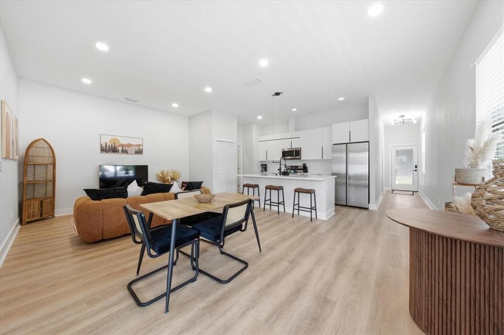 2644 42ND AVENUE N, ST PETERSBURG, FL 33714 — zdjęcie 4