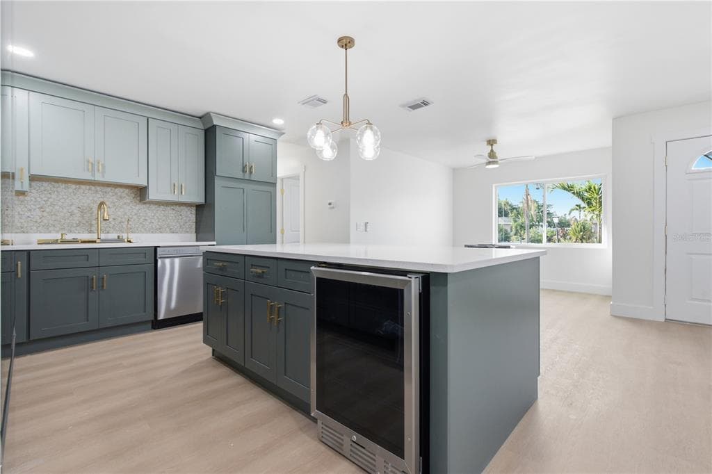 9460 TREASURE LANE NE, ST PETERSBURG, FL 33702 — zdjęcie 3