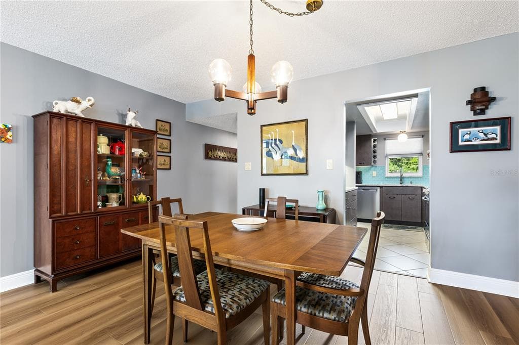 601 N MCDONALD STREET # 310, MOUNT DORA, FL 32757 — zdjęcie 4