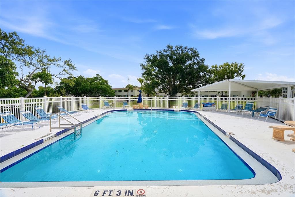 4570 OVERLOOK DRIVE NE # 175, ST PETERSBURG, FL 33703 — zdjęcie 2