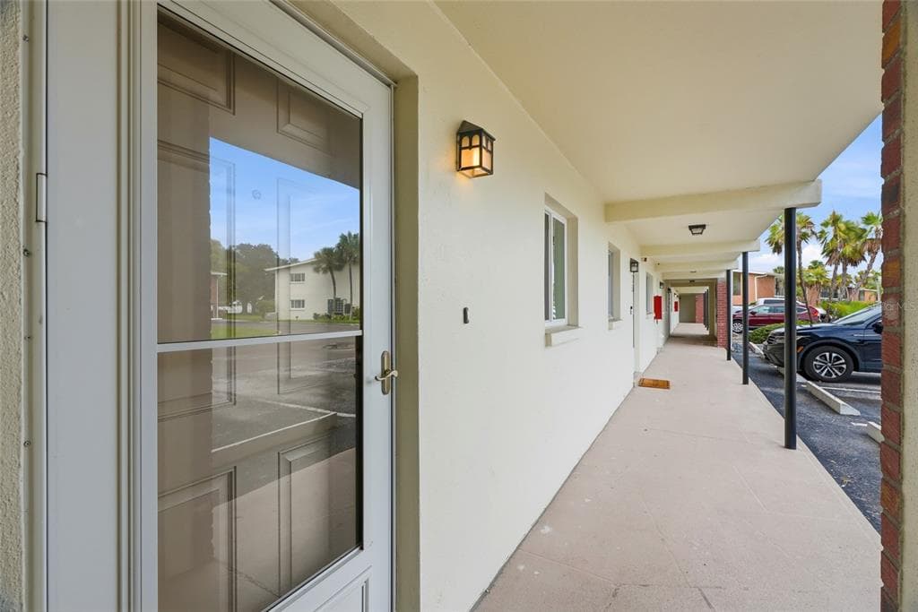 4570 OVERLOOK DRIVE NE # 175, ST PETERSBURG, FL 33703