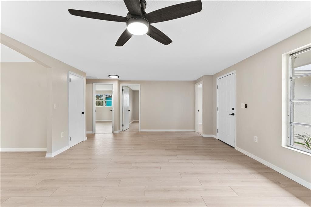 3445 GULF LANE, ROTONDA WEST, FL 33947 — zdjęcie 4
