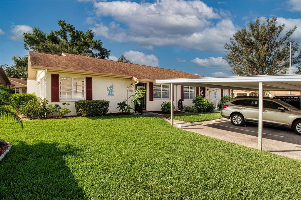 1828 FOXHUNT DRIVE # A, SUN CITY CENTER, FL 33573