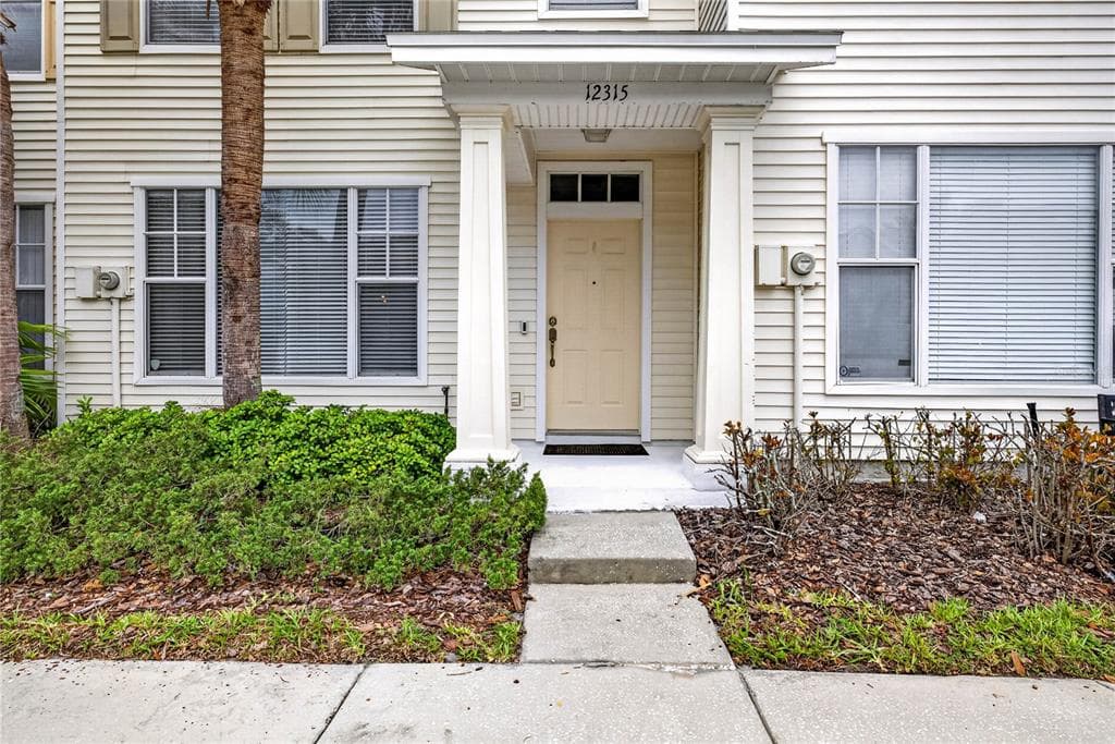 12315 COUNTRY WHITE CIRCLE, TAMPA, FL 33635 — zdjęcie 2