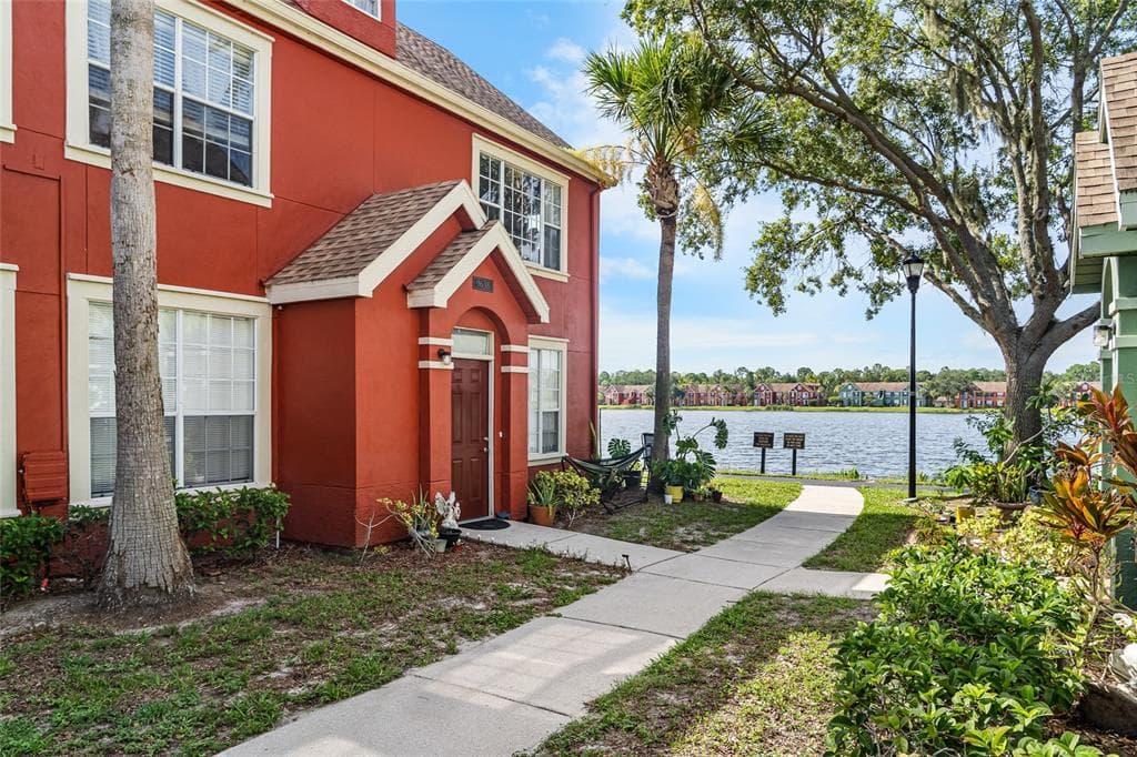 9638 LAKE CHASE ISLAND WAY # 9638, TAMPA, FL 33626