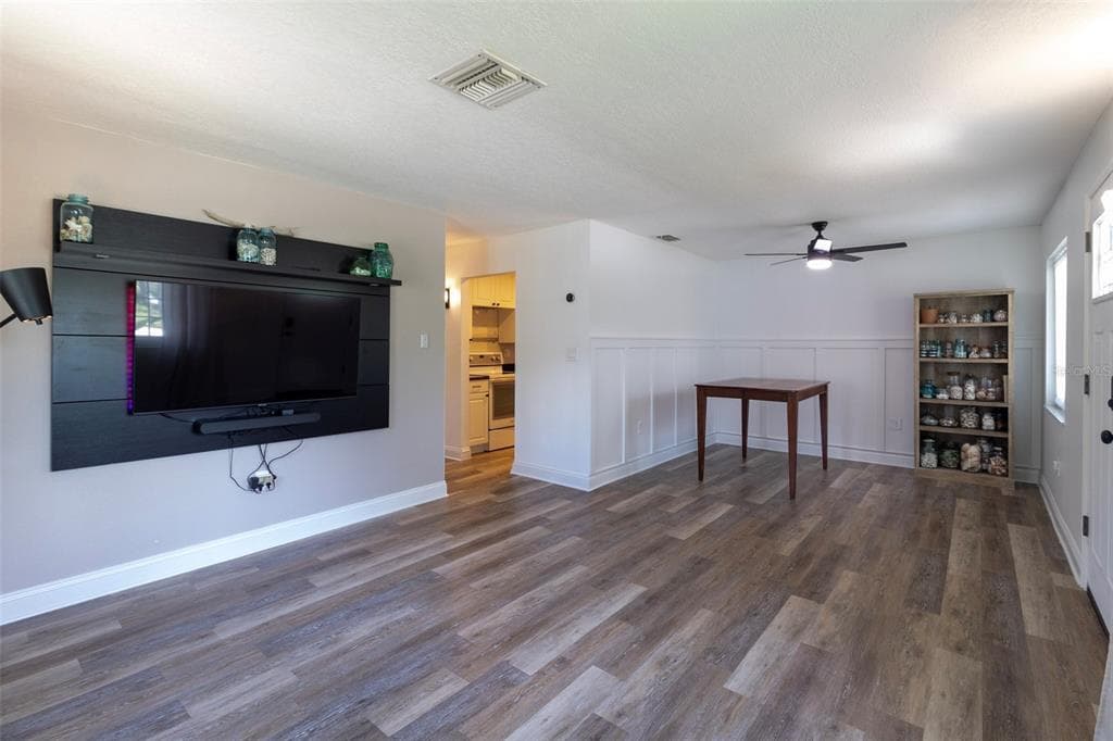 3018 19TH PLACE, LARGO, FL 33774 — zdjęcie 5