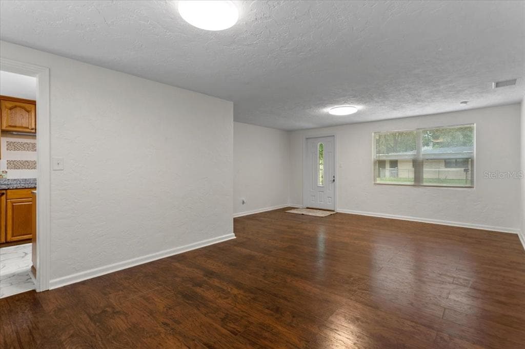 1116 NW 32ND AVENUE, GAINESVILLE, FL 32609 — zdjęcie 4