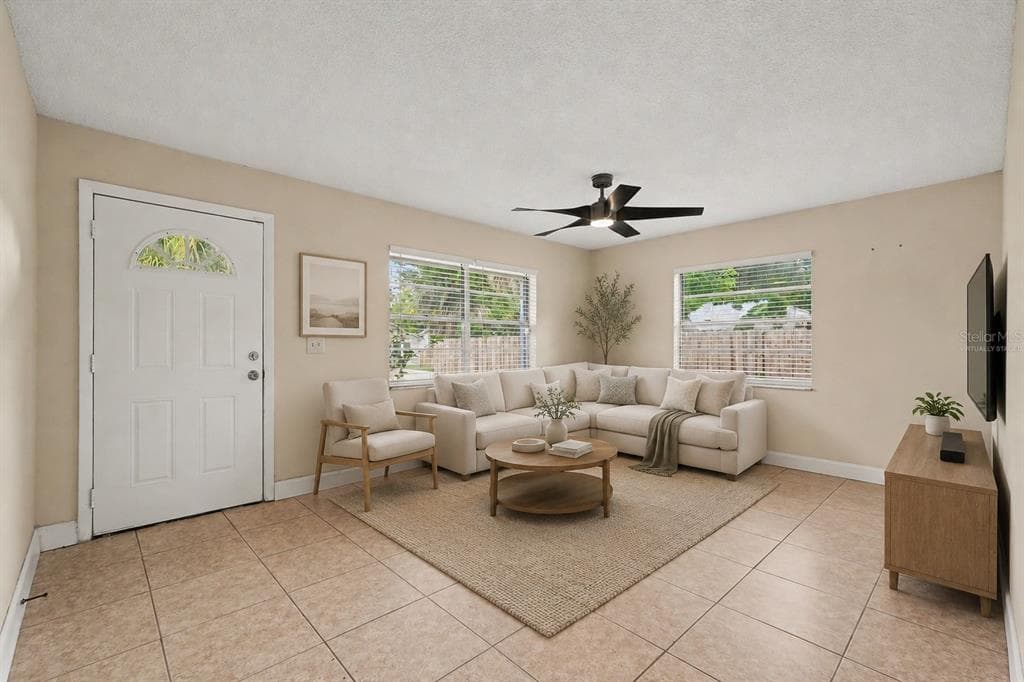 5733 66TH LANE N, ST PETERSBURG, FL 33709 — zdjęcie 2