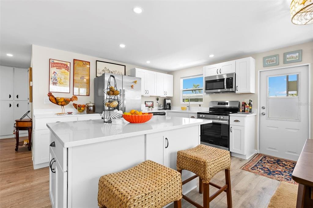 7165 MOUNT GEORGETOWN DRIVE NE # 571, ST PETERSBURG, FL 33702 — zdjęcie 3