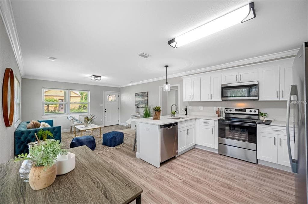 1901 E NEW ORLEANS AVENUE, TAMPA, FL 33610 — zdjęcie 5
