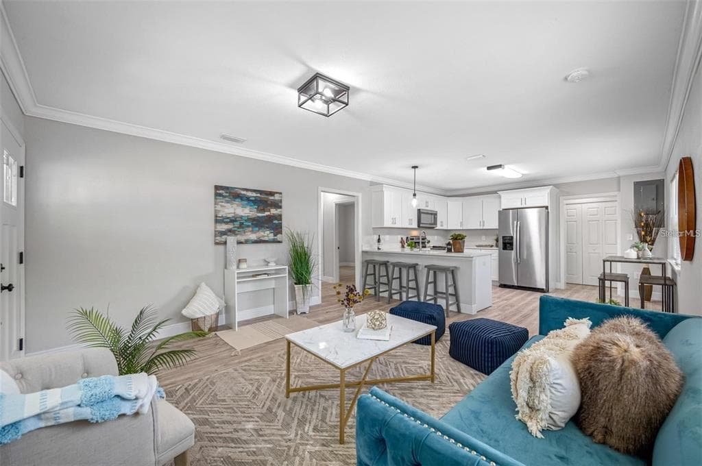 1901 E NEW ORLEANS AVENUE, TAMPA, FL 33610 — zdjęcie 4