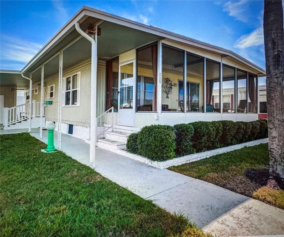 225 DIXIE LANE, TARPON SPRINGS, FL 34689 — zdjęcie 4