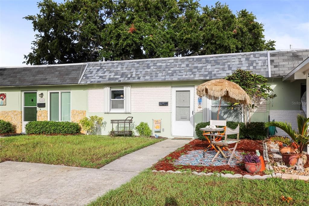 180 SKY LOCH DRIVE W, DUNEDIN, FL 34698