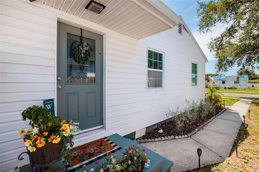 1220 56TH AVENUE N, ST PETERSBURG, FL 33703 — zdjęcie 4