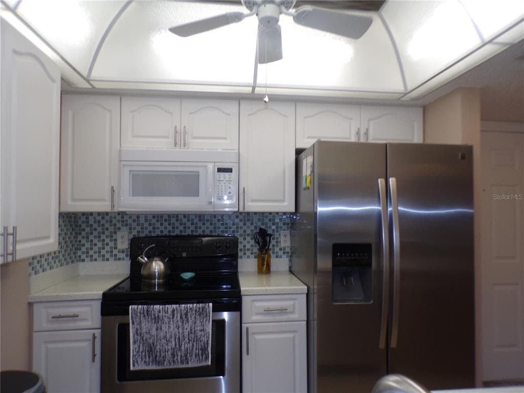 4016 OAKVIEW DRIVE # J8, PUNTA GORDA, FL 33980 — zdjęcie 3