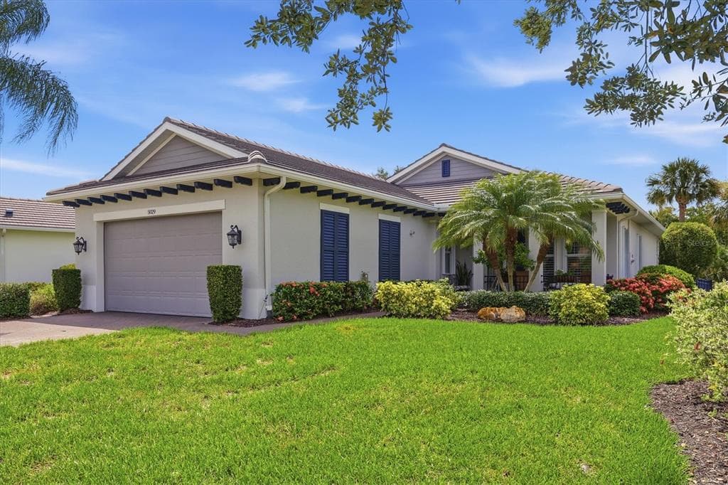 5029 LAKE OVERLOOK AVENUE, BRADENTON, FL 34208