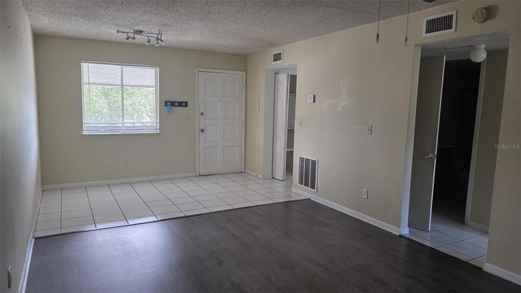 6328 NEWTOWN CIRCLE # B2, TAMPA, FL 33615