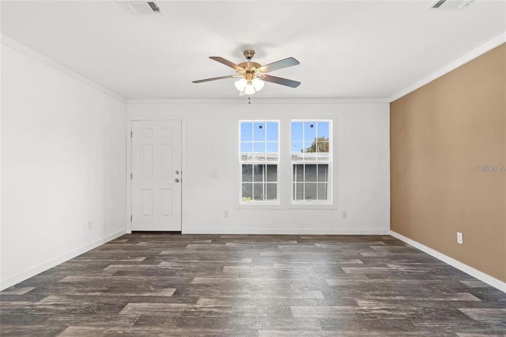 5234 YELLOW PINE STREET N, ST PETERSBURG, FL 33709 — zdjęcie 4