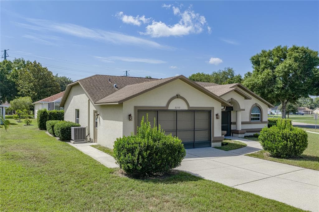 6232 HUNTINGTON DRIVE, ZEPHYRHILLS, FL 33542 — zdjęcie 4