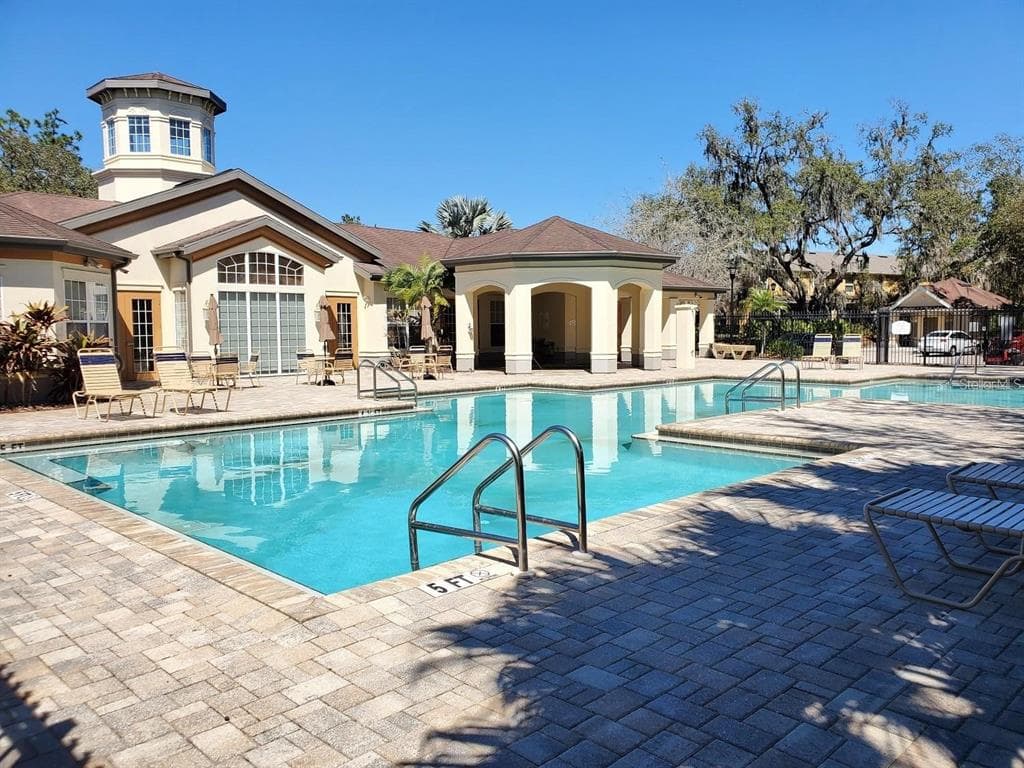 8327 PINE RIVER ROAD, TAMPA, FL 33637 — zdjęcie 2