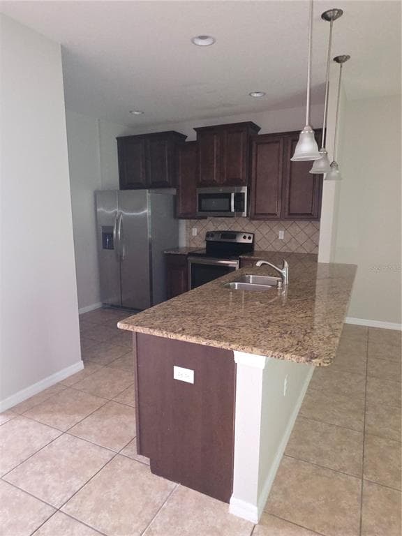 8327 PINE RIVER ROAD, TAMPA, FL 33637 — zdjęcie 5